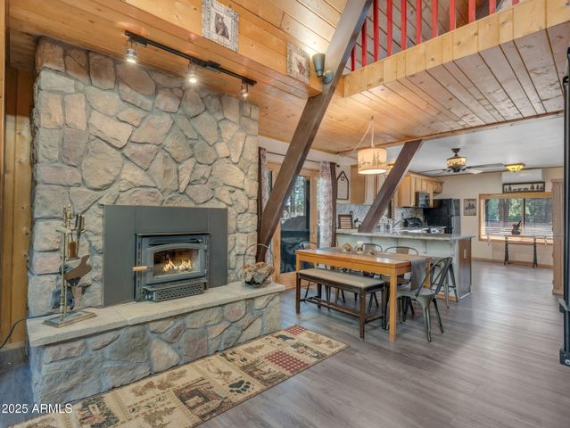 475 Barnwood Trail, Munds Park, AZ 86017