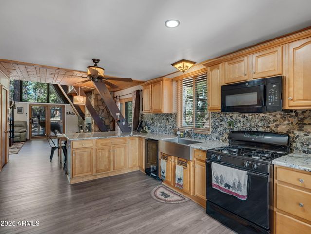 475 Barnwood Trail, Munds Park, AZ 86017