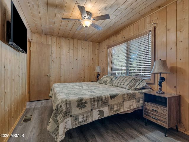 475 Barnwood Trail, Munds Park, AZ 86017