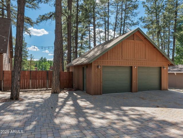 475 Barnwood Trail, Munds Park, AZ 86017