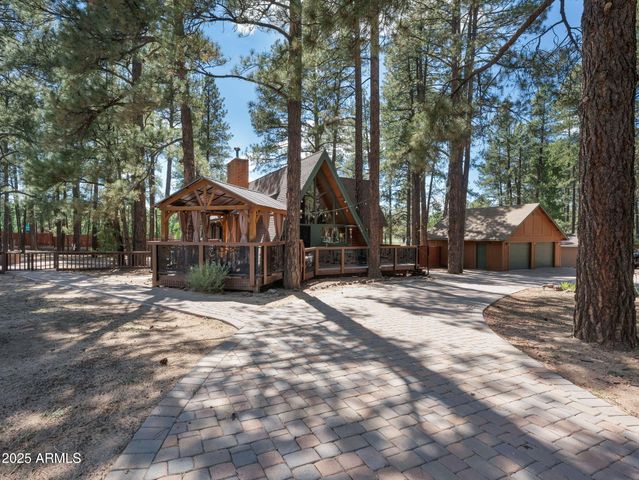 475 Barnwood Trail, Munds Park, AZ 86017