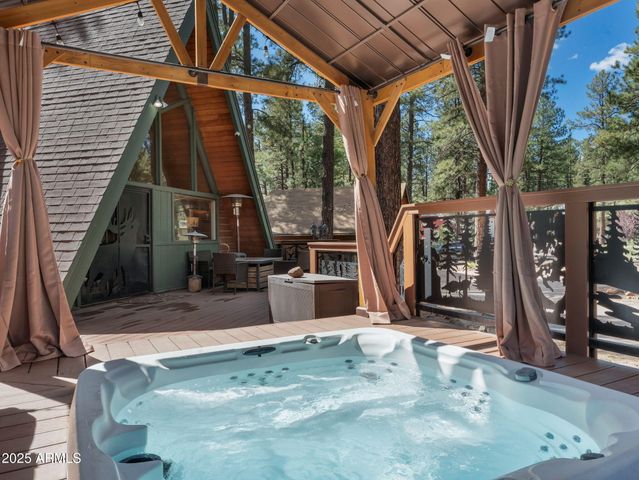 475 Barnwood Trail, Munds Park, AZ 86017