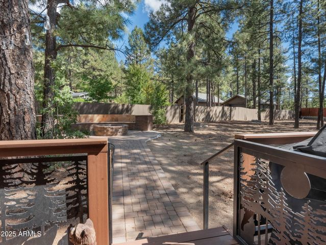 475 Barnwood Trail, Munds Park, AZ 86017