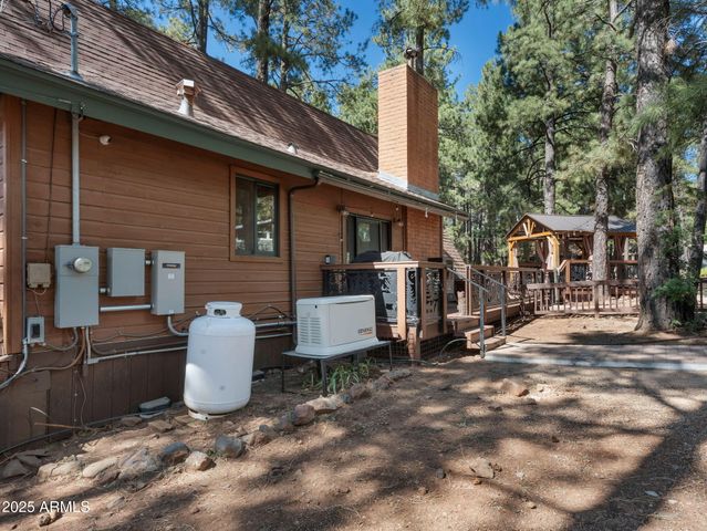475 Barnwood Trail, Munds Park, AZ 86017