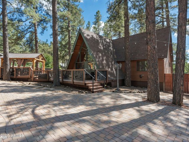 475 Barnwood Trail, Munds Park, AZ 86017