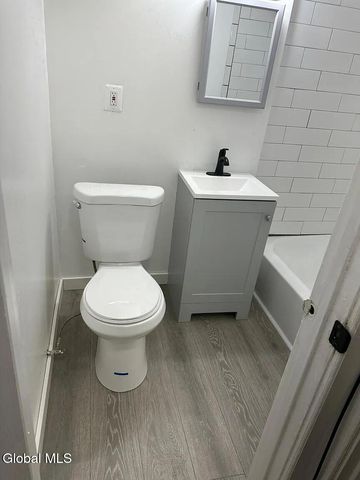 11 Mrytle Ave Basement, Albany, NY 12202