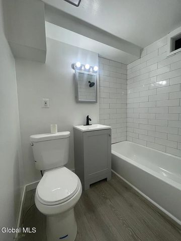 11 Mrytle Ave Basement, Albany, NY 12202