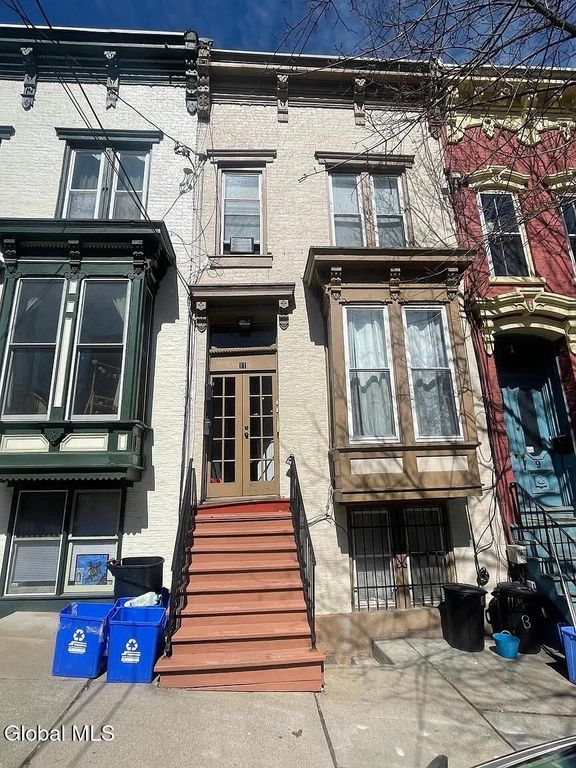 11 Mrytle Ave Basement, Albany, NY 12202