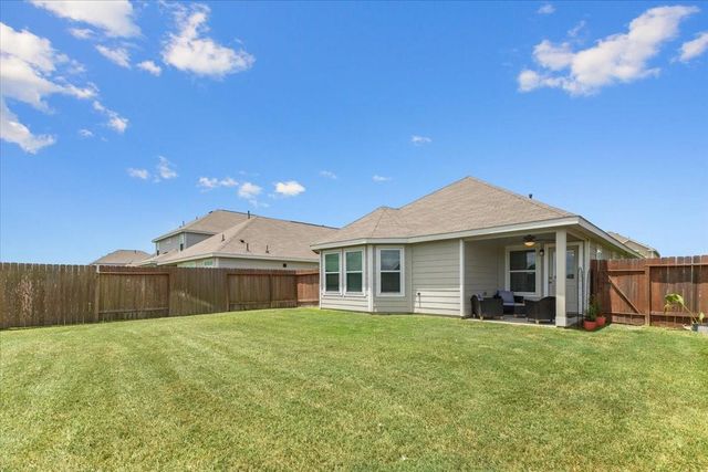 5515 James Michael Drive, Rosharon, TX 77583