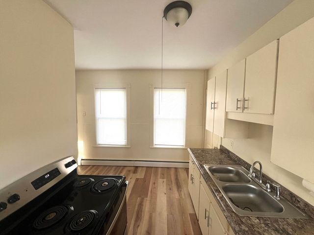 14 Richmond 1, Gardner, MA 01440