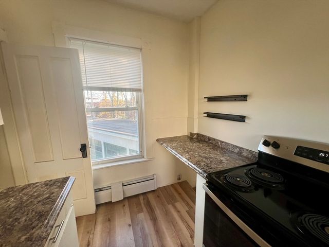 14 Richmond 1, Gardner, MA 01440