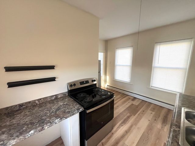 14 Richmond 1, Gardner, MA 01440