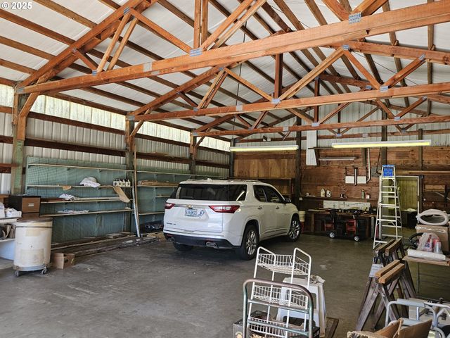 90797 TRAVIS Ln, Coos Bay, OR 97420