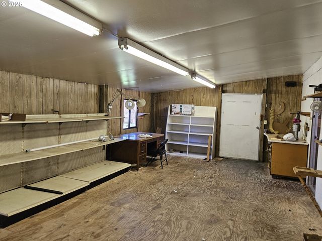 90797 TRAVIS Ln, Coos Bay, OR 97420