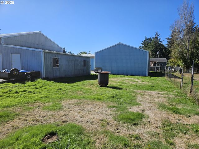 90797 TRAVIS Ln, Coos Bay, OR 97420
