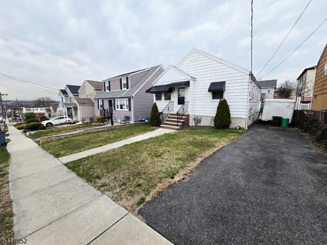 451 Wilson Ave, Lyndhurst Twp., NJ 07071