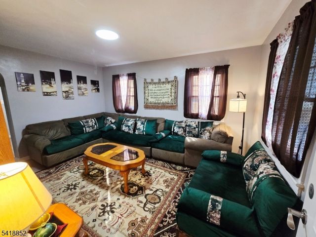 451 Wilson Ave, Lyndhurst Twp., NJ 07071