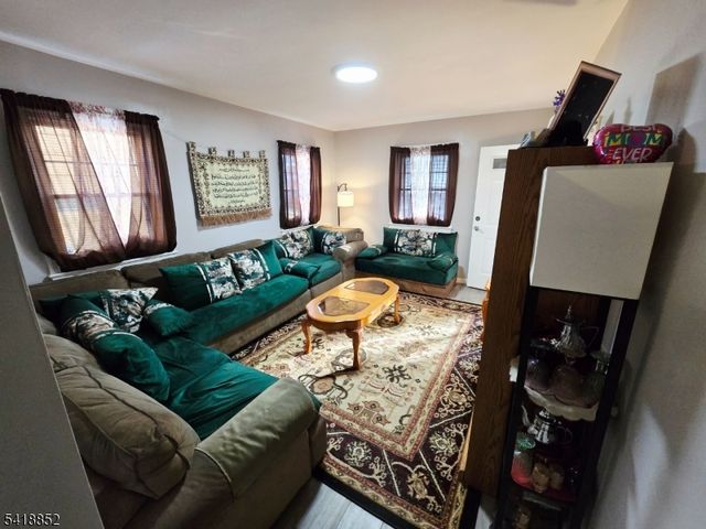 451 Wilson Ave, Lyndhurst Twp., NJ 07071