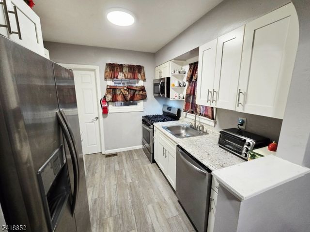 451 Wilson Ave, Lyndhurst Twp., NJ 07071