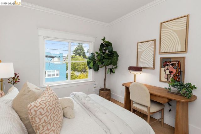 851 Arlington Ave, Oakland, CA 94608