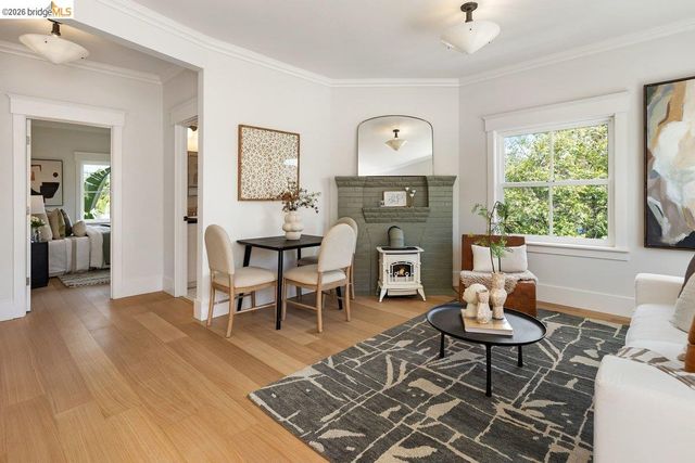851 Arlington Ave, Oakland, CA 94608