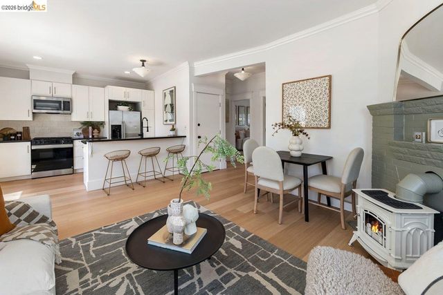 851 Arlington Ave, Oakland, CA 94608