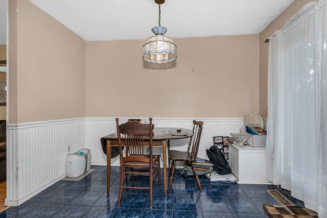 38 Farmland Rd C, Lowell, MA 01850