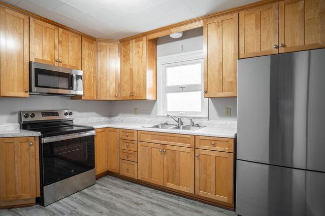 1132 Farrington Street, Saint Paul, MN 55117