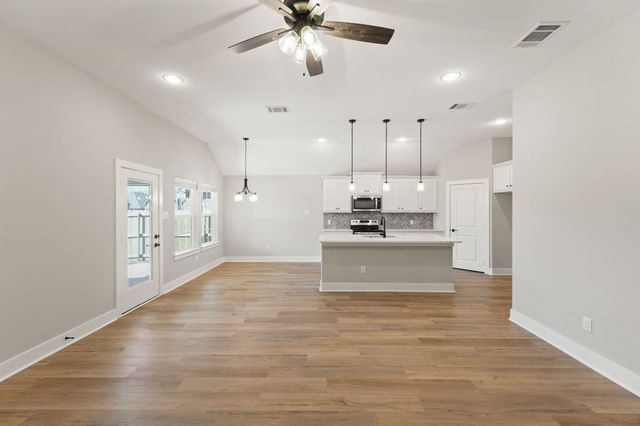 1005 Hardaway Lane, Greenville, TX 75402