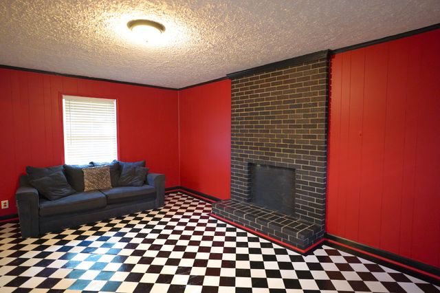 85 Charjean Dr, Jackson, TN 38305