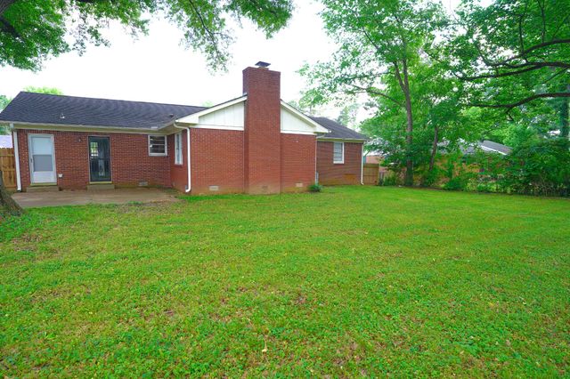 85 Charjean Dr, Jackson, TN 38305