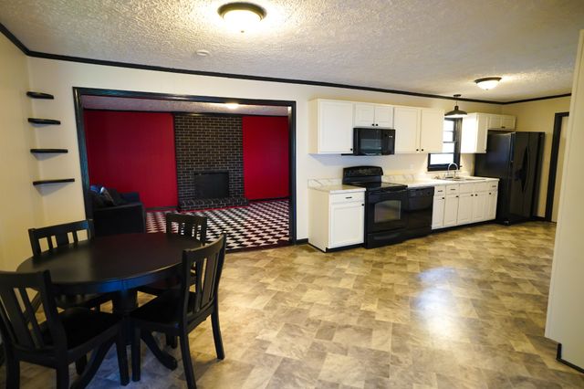 85 Charjean Dr, Jackson, TN 38305