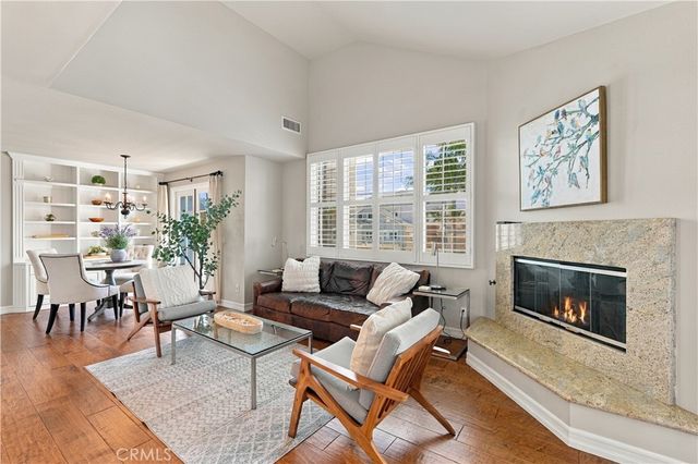 3310 3rd Avenue, Corona Del Mar, CA 92625