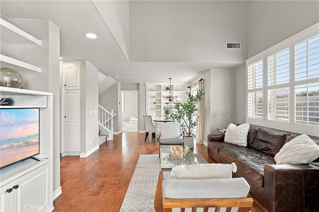 3310 3rd Avenue, Corona Del Mar, CA 92625