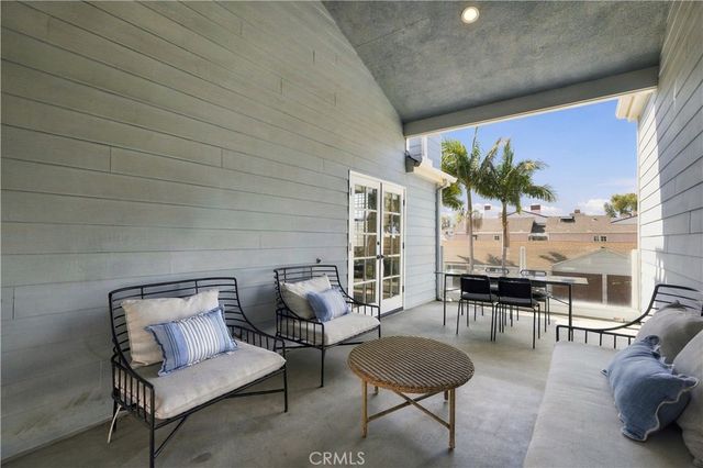 3310 3rd Avenue, Corona Del Mar, CA 92625