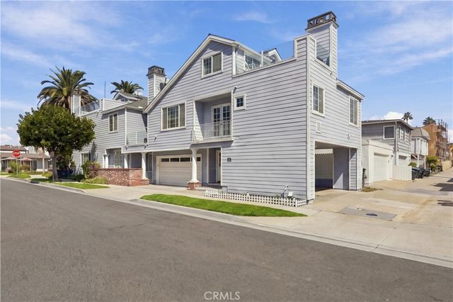 3310 3rd Avenue, Corona Del Mar, CA 92625