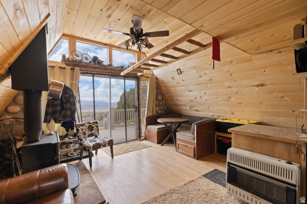 Image 17 of property listing at 116 N OAK CREST DR, Mt Pleasant, UT 84647