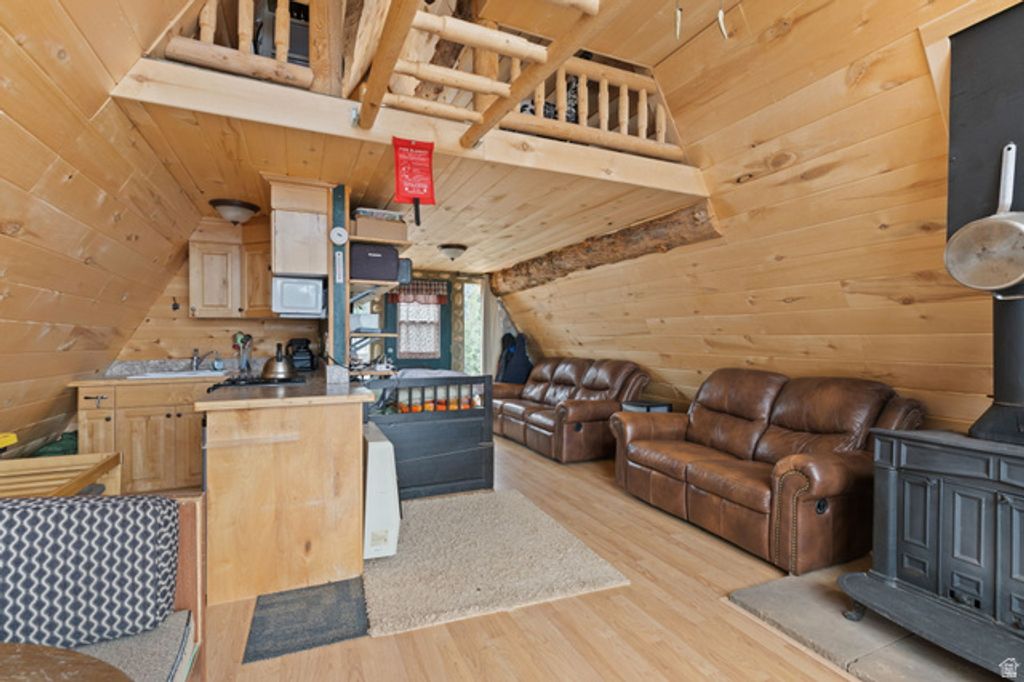 Image 24 of property listing at 116 N OAK CREST DR, Mt Pleasant, UT 84647