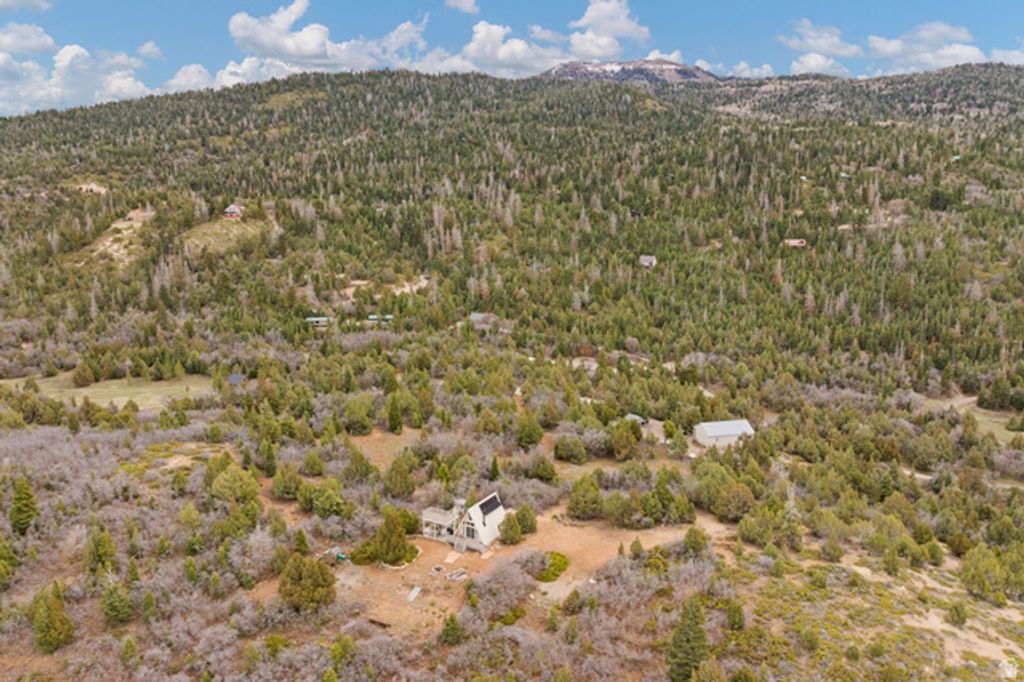 Image 49 of property listing at 116 N OAK CREST DR, Mt Pleasant, UT 84647
