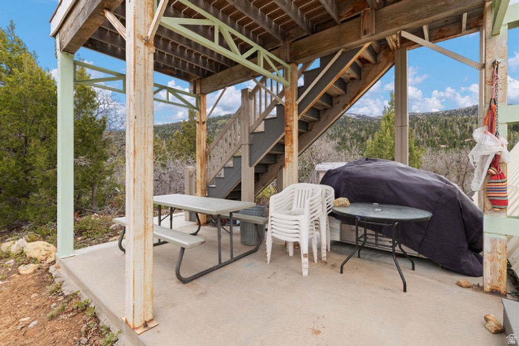 Image 10 of property listing at 116 N OAK CREST DR, Mt Pleasant, UT 84647