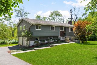 42 Hollow Oak Road, Chappaqua, NY 10514