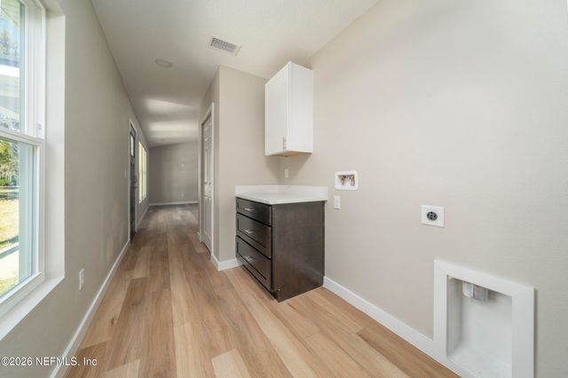 911 N 14TH Street, Palatka, FL 32177