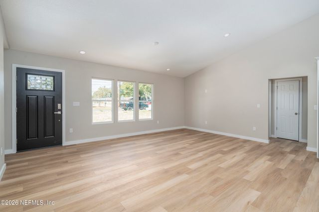 911 N 14TH Street, Palatka, FL 32177