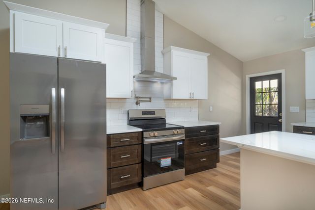 911 N 14TH Street, Palatka, FL 32177