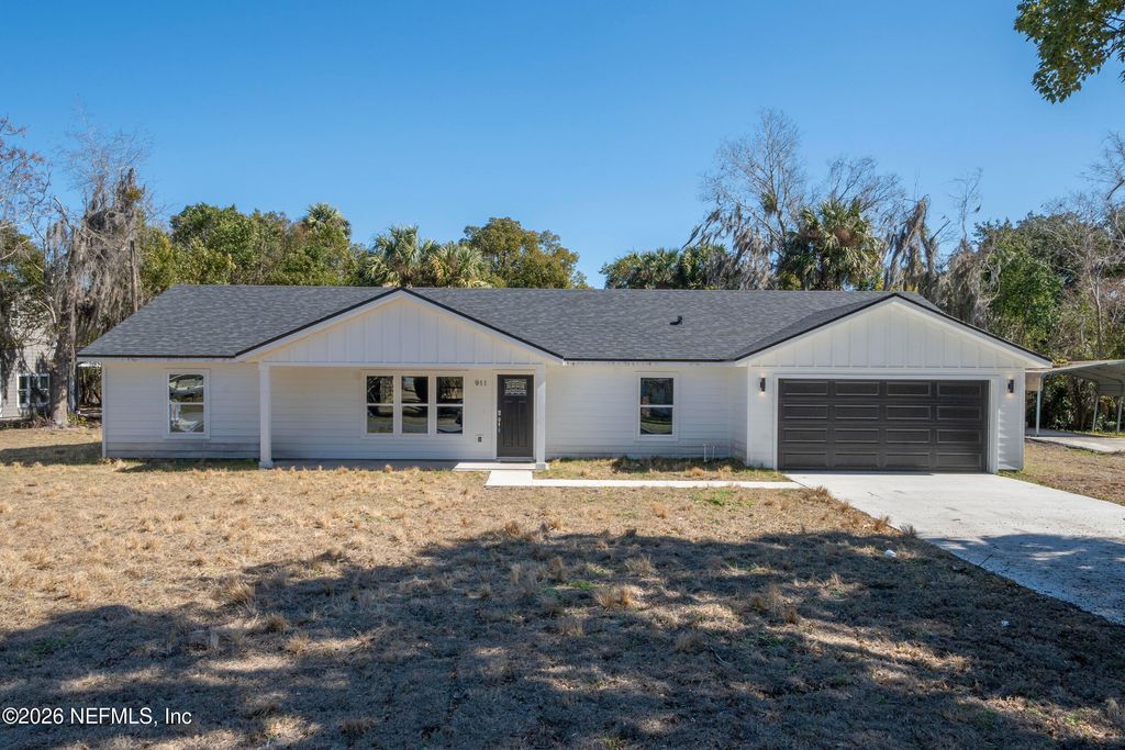 911 N 14TH Street, Palatka, FL 32177