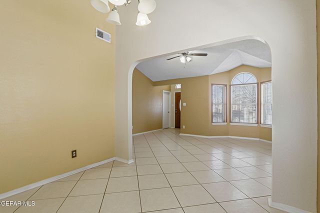 861 FRAGRANT ASH Place, El Paso, TX 79907