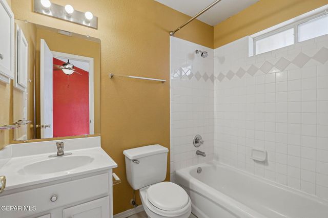 861 FRAGRANT ASH Place, El Paso, TX 79907