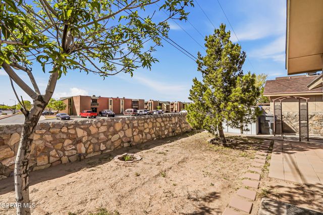 861 FRAGRANT ASH Place, El Paso, TX 79907