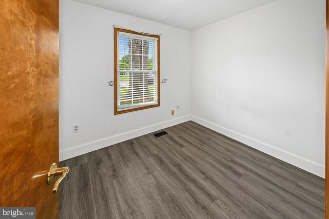 10303 ABBOTT RD, Manassas, VA 20110