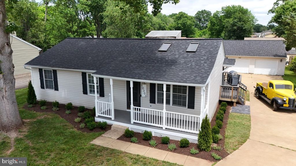 10303 ABBOTT RD, Manassas, VA 20110